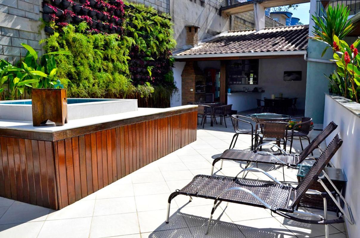 Hotel Bertell Inn Penedo  Buitenkant foto